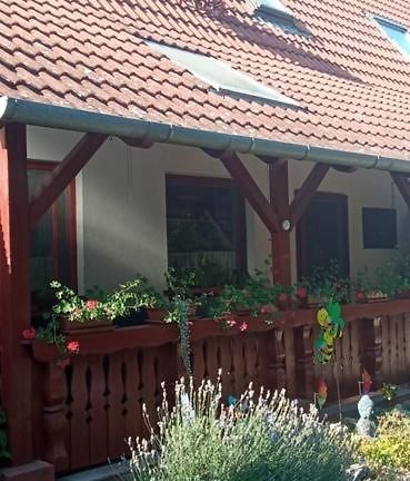 MÁRIA apartman Balatonkeresztúr Exterior foto